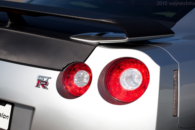 IMAGE: http://waynesfoto.smugmug.com/Cars/SR-Exotics-2132010/IMG0922/787644585_GK4yW-L.jpg